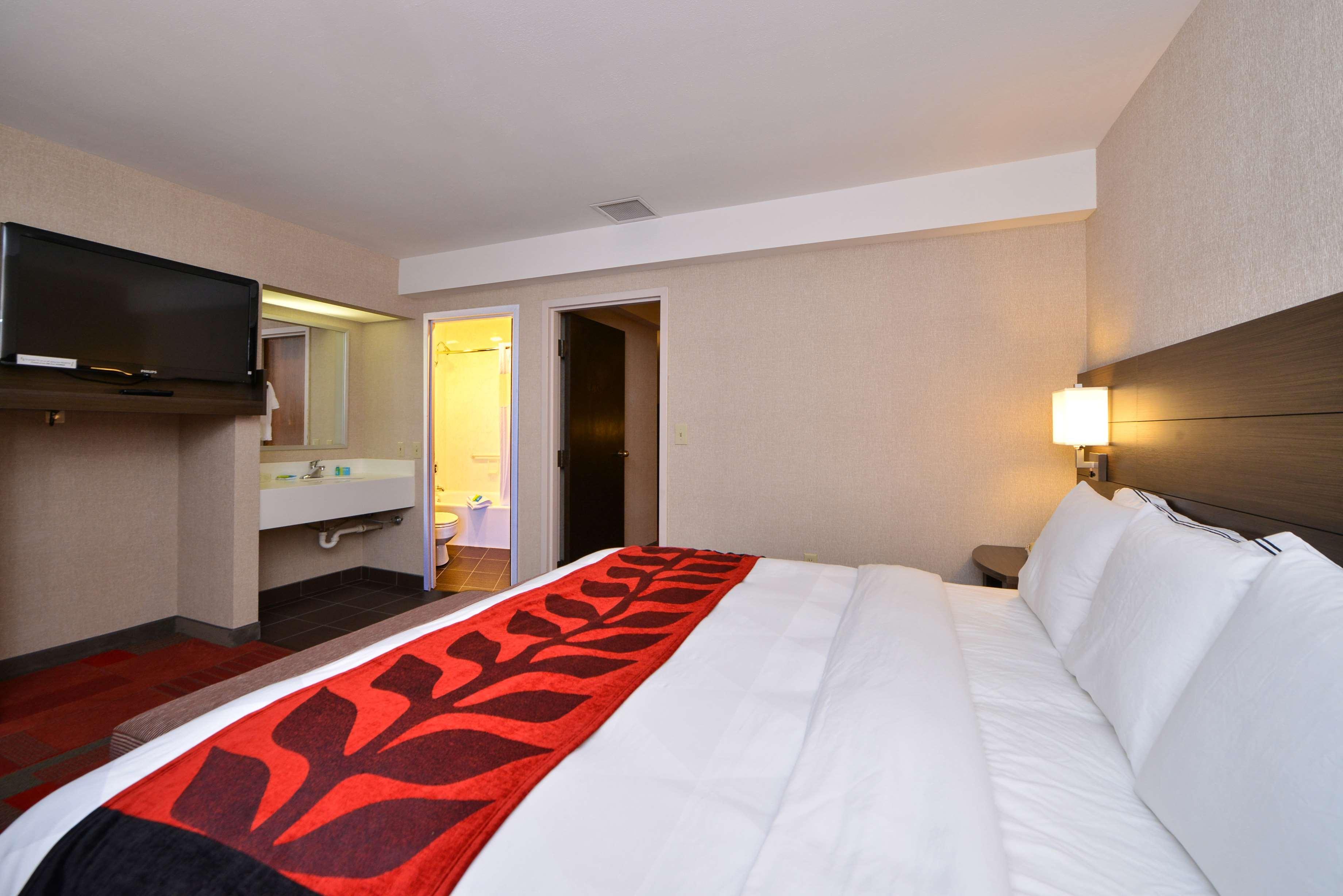 Radisson Hotel Мадисон Экстерьер фото