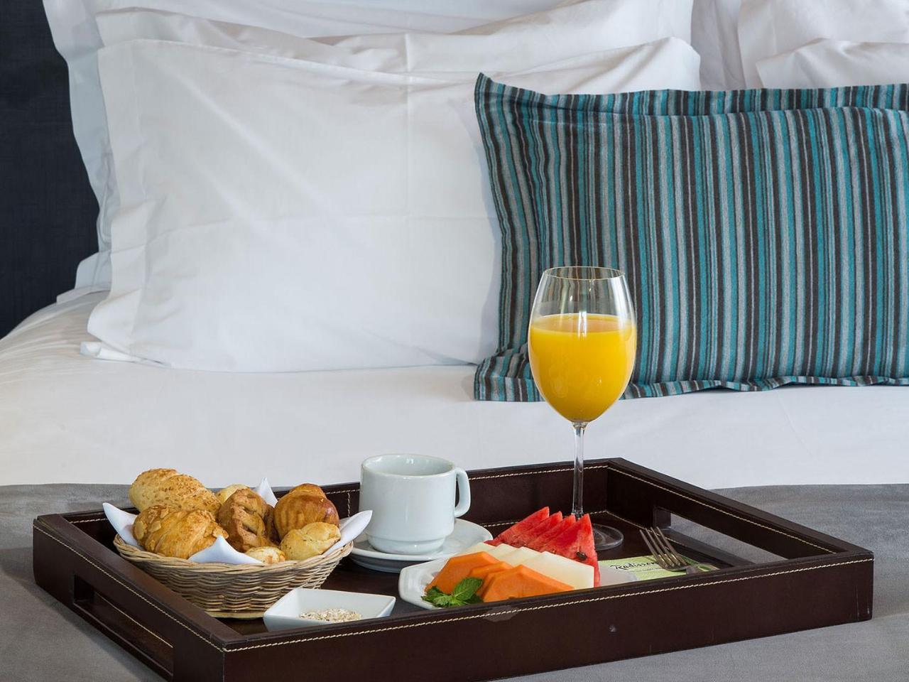 Radisson Hotel Мадисон Экстерьер фото